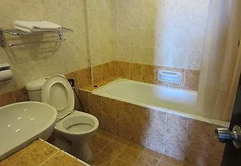 Lodge 18 Hotel Butterworth